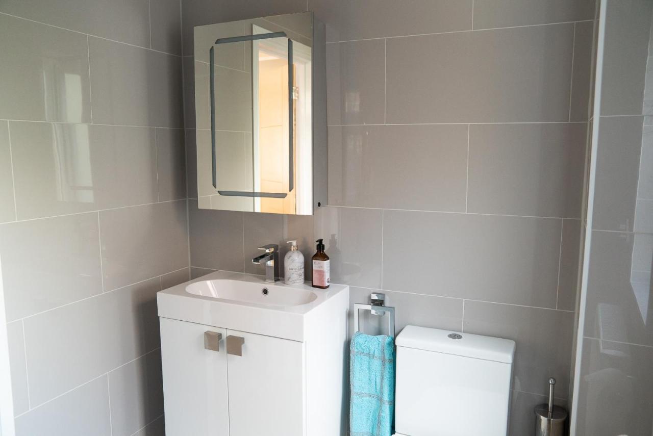 West Clandon The Cedars B&B 외부 사진