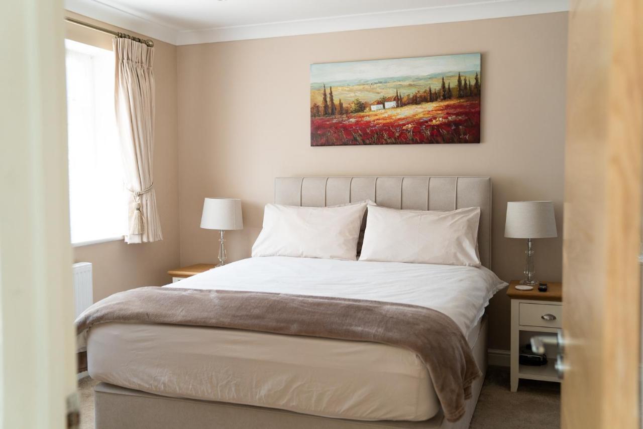 West Clandon The Cedars B&B 외부 사진