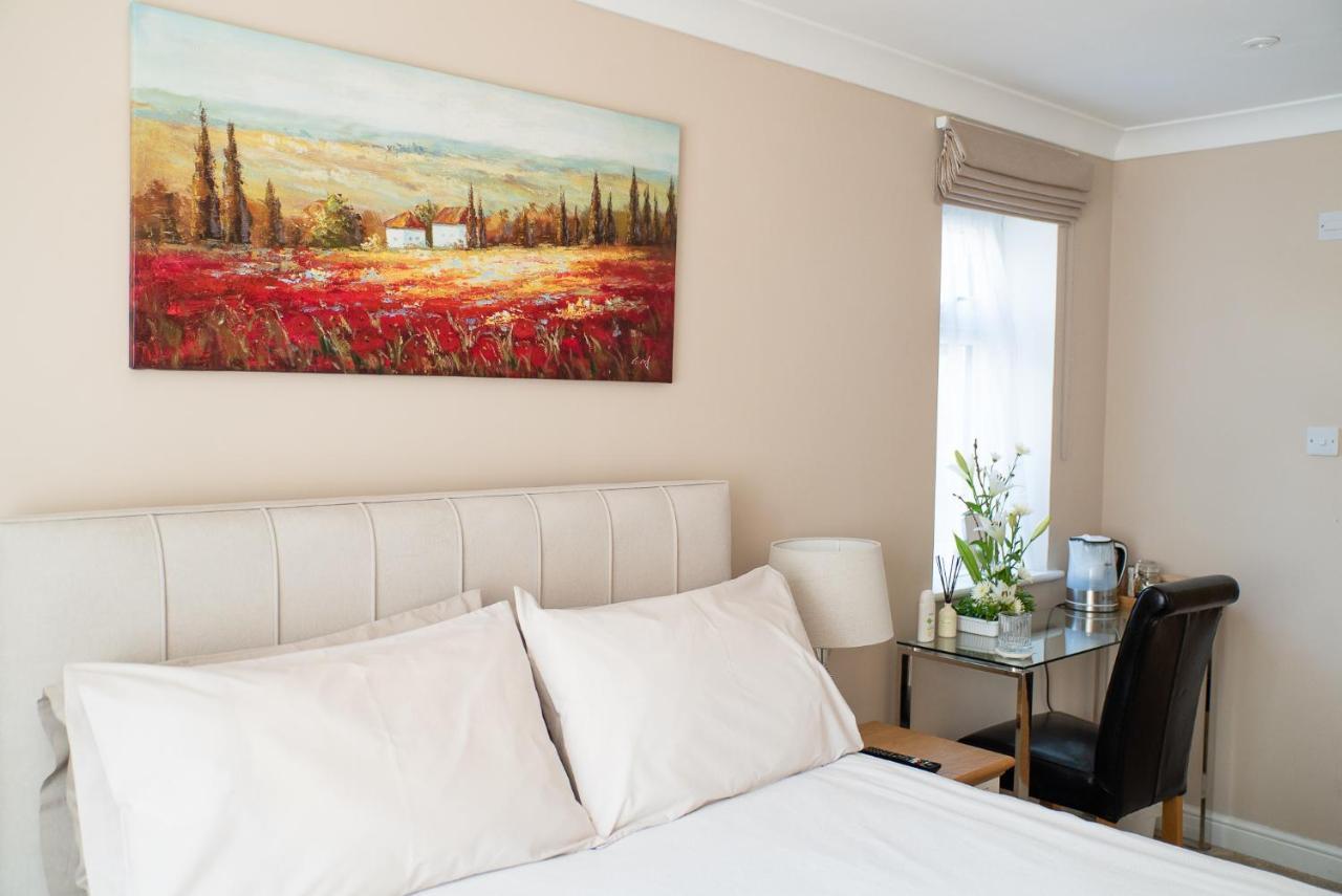 West Clandon The Cedars B&B 외부 사진