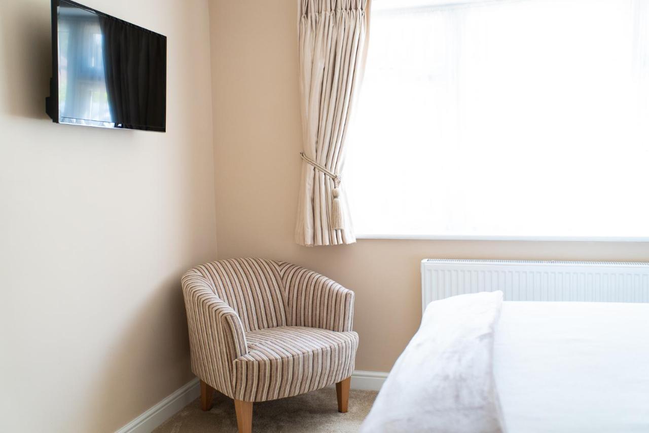 West Clandon The Cedars B&B 외부 사진
