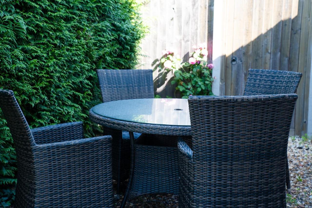 West Clandon The Cedars B&B 외부 사진