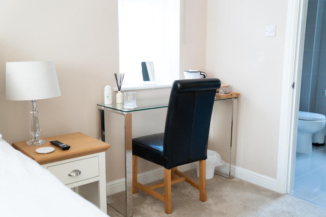 West Clandon The Cedars B&B 외부 사진